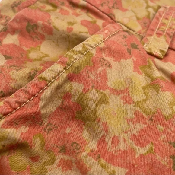 J. Crew Floral Shorts size 0 Green Khaki Cotton Terra Cotta Flower Pattern - Picture 4 of 6